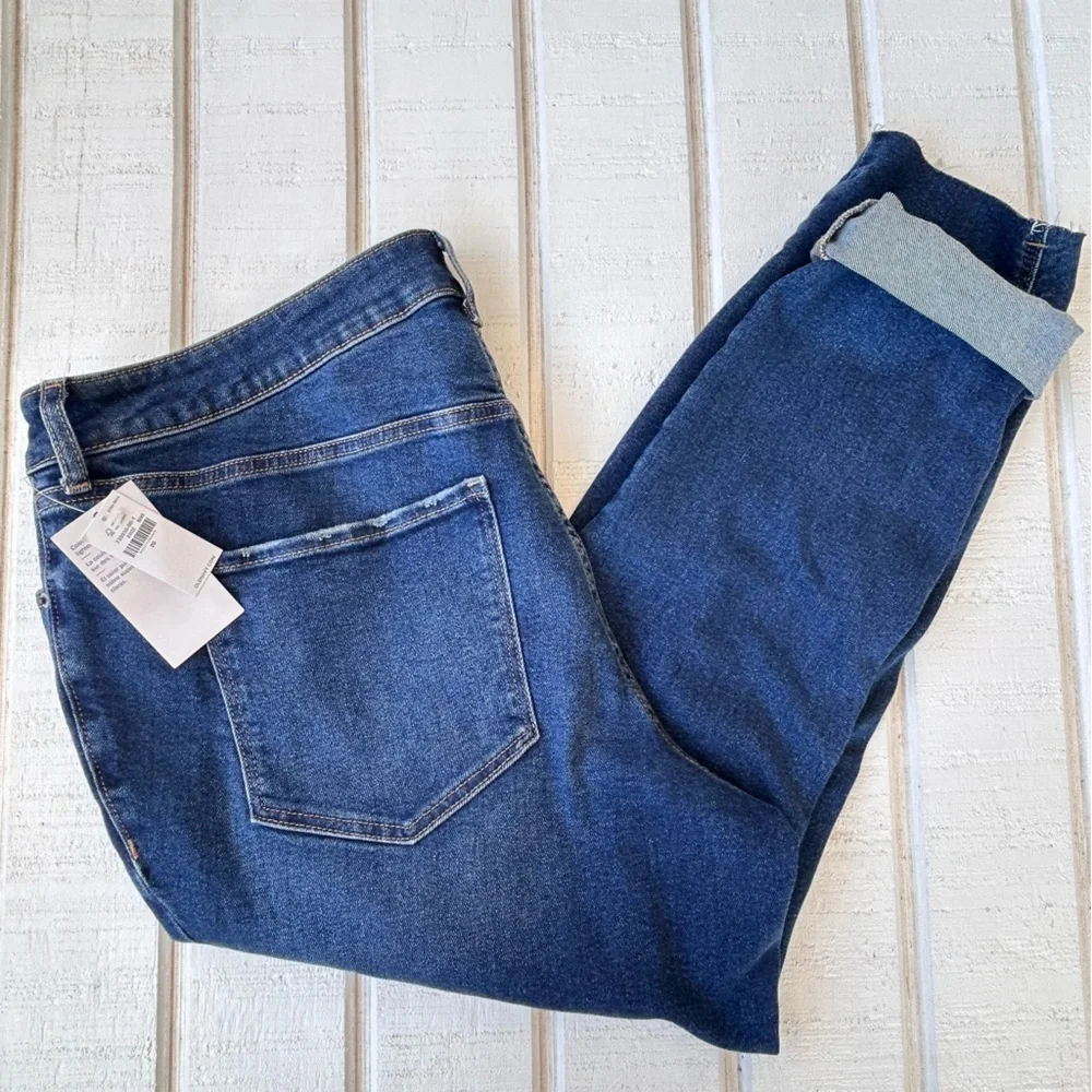 Old Navy Women’s‎ Rockstar Super Skinny Mid Rise Jeans Med Wash Size 20